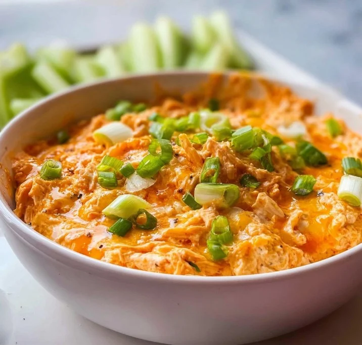 Healthy Buffalo Chicken Dip